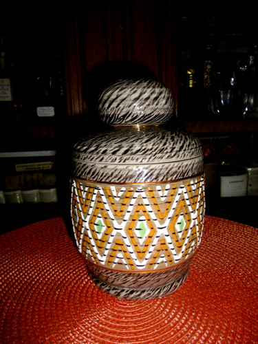 Superbe pot couvert ceramique - pot,