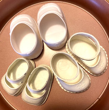 3 paires de chaussures Poupée