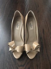 Valentino Pump Opened Toe With