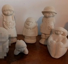 VINTAGE STONE ART 5 FIGURINES