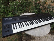 Roland JV80 JV 80 Multi timbral  entièrement rénové Parfait état de marche