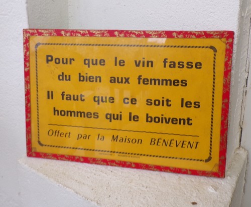 Humour bar cave - humour,