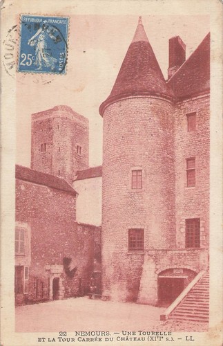 Nemours une tourelle du - une,