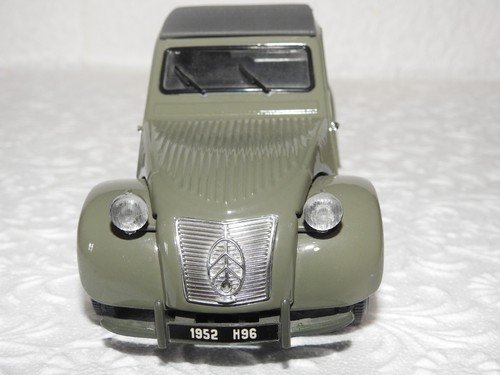 Voiture miniature citroen cv - citroen, 2