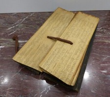 Livre de prière Birman