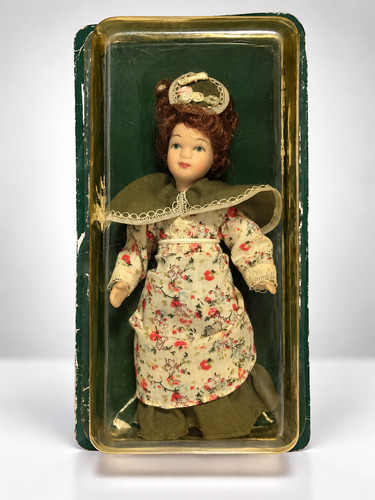 Poupée vintage porcelaine