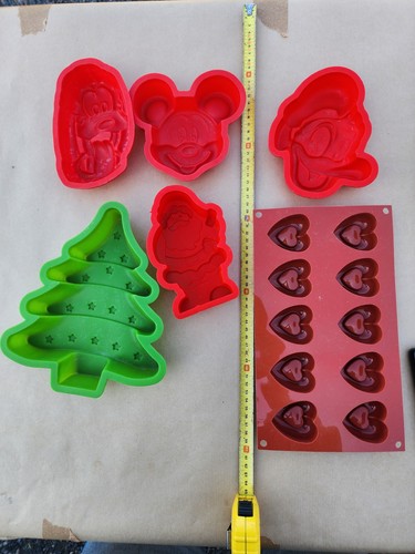 Lot moules silicone disney - moules,