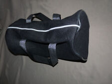 Sac de sport femme noir poignées argentées Institut Esthederm