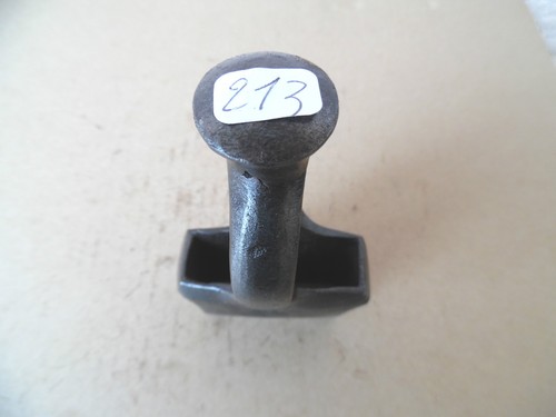 Old tool outil - tool,