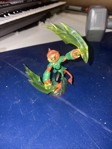 Skylanders trap team - skylanders, red
