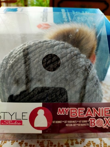 Laine pour faire - faire, bonnet