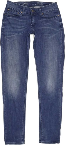 Levi demi curve - curve,