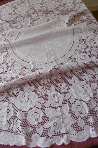 Nappe ronde vintage - , recouverte
