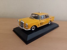 IXO 1/43 : VOITURE MERCEDES