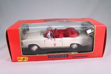 LE480 MAISTO TROPHEE 31811 Voiture 1/18 1:18 Mercedes Benz 280 SE cabriolet 1966