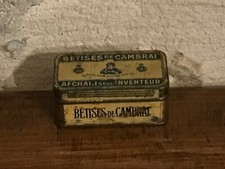 Ancienne petite boîte en fer