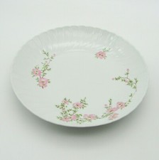 Limoges. Bernardaud. Paire de plats creux ronds porcelaine modèle Amandine