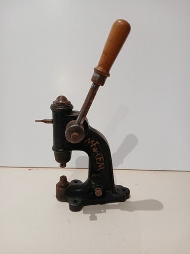 Belle presse cordonnier - de,