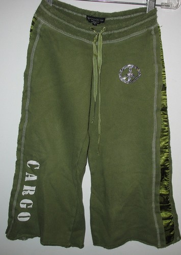 Flowers zoe olive green - by,