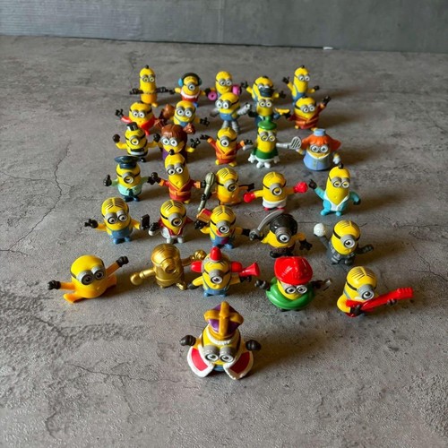 Lot figurines minions - 31,