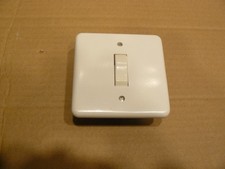 1 permutateur Legrand neptune