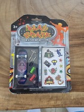 Coffret  RIDER - Mini  Skates - accessoires et boîte rangement-stickers  blister