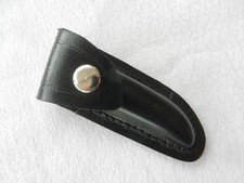 petit étui pour couteau en cuir noir