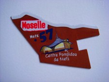 MAGNET DÉPART’AIMANT LE GAULOIS CARTE DE FRANCE DÉPARTEMENT 57 MOSELLE