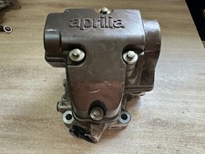 UN CULASSE AVANT ARBRE A CAME