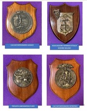 Lot d’insignes navales