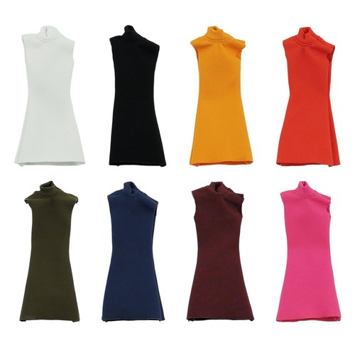 Vêtements féminins - , à