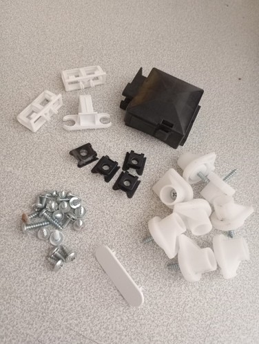 Clip support plastique vis - plastique,