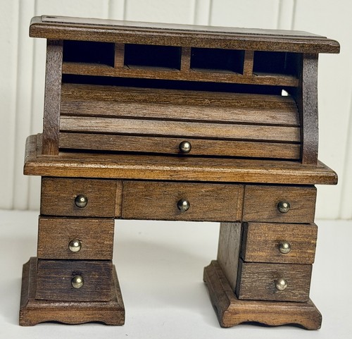 Shackman wooden roll top - b.,