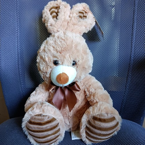 Peluche lapin assis caramel