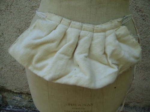 Tournure faux cul ancien - ancien,