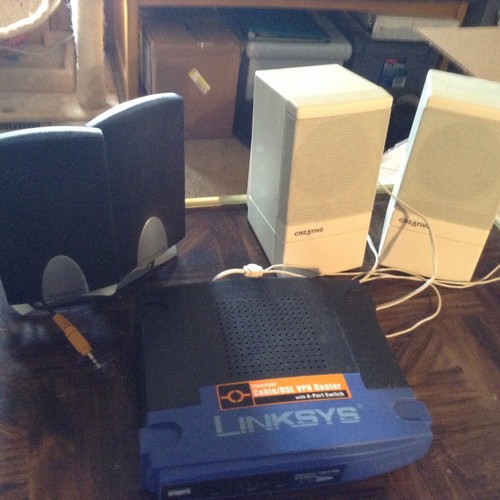 Router computer speakers - router,,