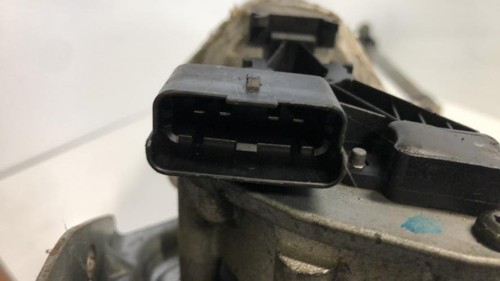 Moteur essuie glace avant