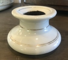 Ancien Essuie Plume En Porcelaine Blanche / Dorure 