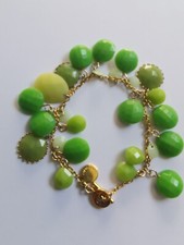 Bracelet charm doré à breloques résine signé Les néréides