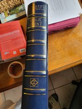 Timbres des colonies françaises le Proche Orient et un album avec étui, avec les