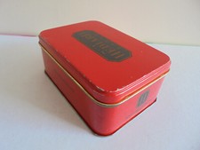 Ancienne boîte à biscuits en métal rouge HEDIARD - Paris La Madeleine (1857 )