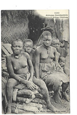 NU  AFRIQUE  JEUNES FILLES CERERES  FEMME AUX SEINS NUS