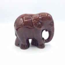 Tirelire à casser zoomorphe