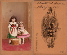 Baudelaire, Strasbourg, Deux petites filles Elisabeth et Adrienne Monoyer en cos