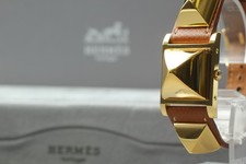 Montre pour femme JAPON presque comme neuve / ensemble complet HERMES Medor M...