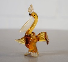 Figurine pélican en verre de