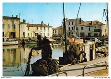 ATIP4-0209-17 - ILE DE RE - La flotte - le rangement des filets