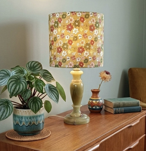 Lampe rétro chic albâtre