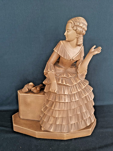 Statue femme terre - cuite, art