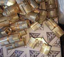 Charnière à  encastrer